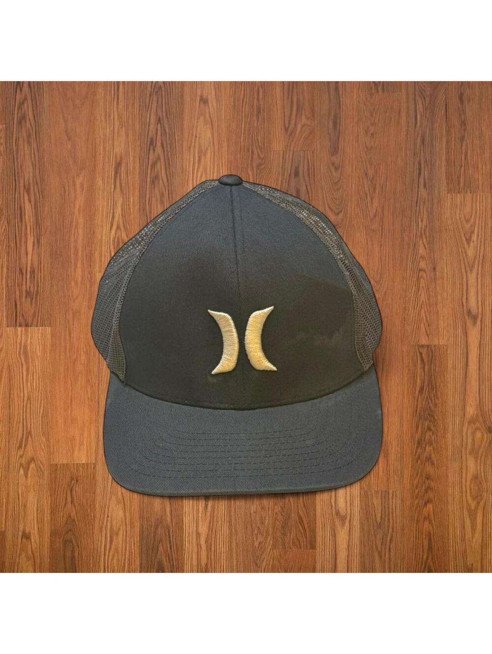 Hurley Trucker Hat Black Yellow Snapback Mesh Cap Surf Skate Beach Men's